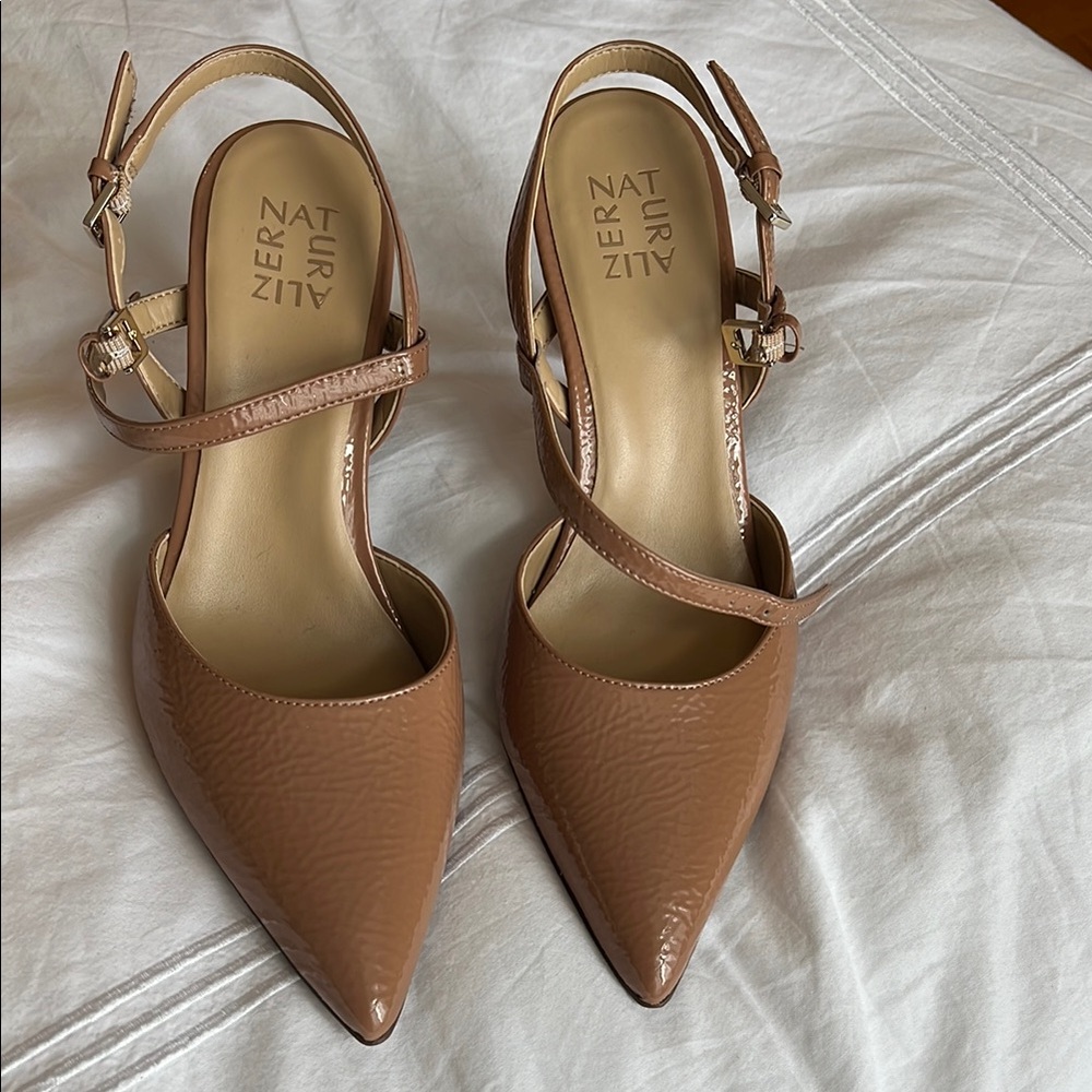 Naturalizer Tan Slingback Heels with Pointed Toe